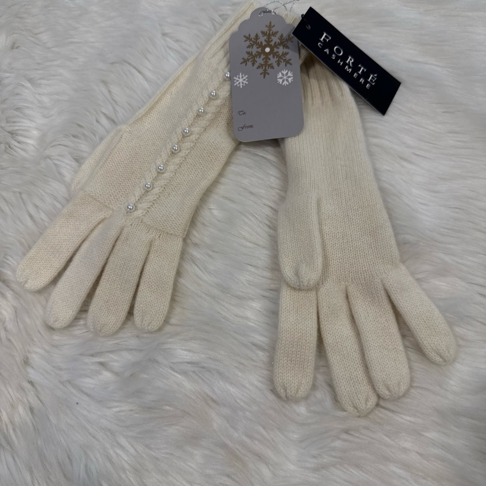 Forte Cashmere Cream Gloves with Pearl Accents One Size New